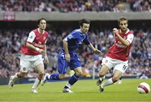 Arsenal v Everton Arsenal's Mathieu Flamini and Everton's Simon Davies in action Arsenal v Everton Arsenal's Mathieu Flamini and Everton's Simon Davies in action