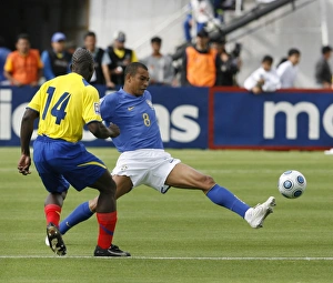 Ecuadors Castillo fights for ball with Brazils Silva during their 2010 World Cup Ecuadors Castillo fights for ball with Brazils Silva during their 2010 World Cup