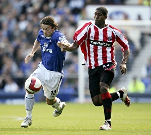 Everton v Sheffield United - 21/10/06 Simon Davies - Everton and Mikele Leigertwood - Sheffield United Everton v Sheffield United - 21/10/06 Simon Davies - Everton and Mikele Leigertwood - Sheffield United
