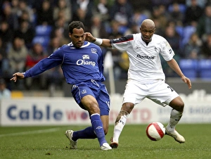 Football - Bolton Wanderers v Everton - FA Barclays Premiership - The Reebok Stadium Football - Bolton Wanderers v Everton - FA Barclays Premiership - The Reebok Stadium