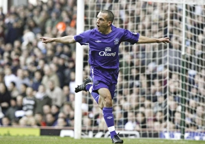 <b class=qtipBold><figcaption>Leon Osman</figcaption></b><br>Leon Osman celebrates scoring the first goal for Everton Mandatory Credit: Action Images / David Jacobs Livepic<br><em>© Everton 2006 - All Rights Reserved</em> Leon Osman