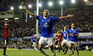 Images Dated 17th May 2005: Marcus Bent's Thrilling Goal Celebration for Everton FC