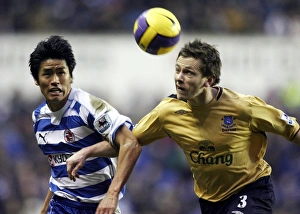 Reading v Everton Gary Naysmith of Everton in action with Seol Ki Hyeon of Reading Reading v Everton Gary Naysmith of Everton in action with Seol Ki Hyeon of Reading