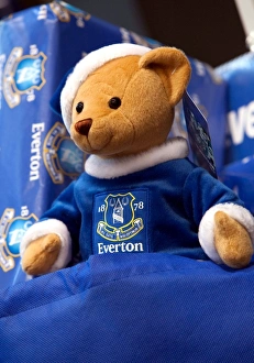 Soccer - Everton Presentation - Everton Two Store Soccer - Everton Presentation - Everton Two Store
