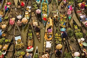 Images Dated 15th January 2019: Floating Market