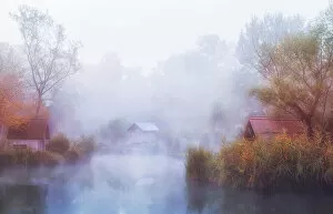Dreamlike Gallery: Foggy Mornings on the Lake