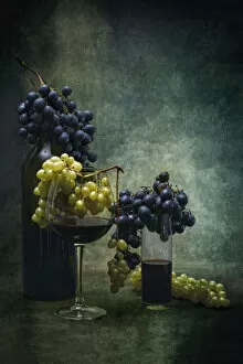 Kitchen Prints: With grapes