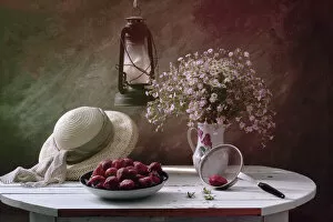Still life with Hat and Strawberry