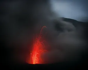 Night Gallery: mt. yasur is awakening