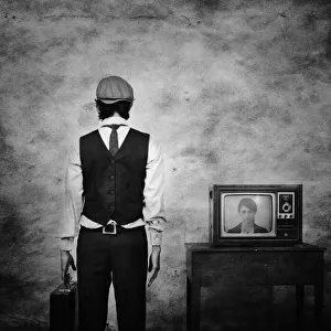 Briefcase Gallery: the news public falsehood