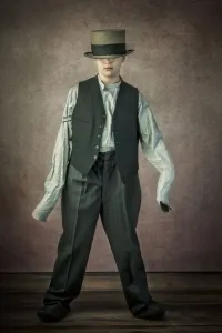Oversize Gallery: This world is to big for me