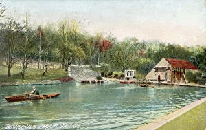 Sheffield Collection: Endcliffe Park Boating Lake and Holme (Second Endcliffe) Grinding Wheel, Sheffield, Yorkshire. c