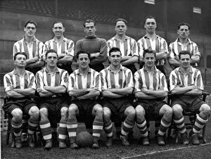 Sheffield Wednesday Gallery: Sheffield Wednesday Football Team at Hillsborough, c. 1937