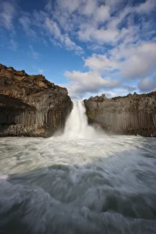 Aldeyjarfoss waterfall on the Skjalfandafljot river, Thingeyjarsyslur, Iceland Aldeyjarfoss waterfall on the Skjalfandafljot river, Thingeyjarsyslur, Iceland