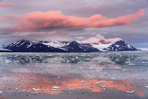 First sunset in Arctic since the spring, in Spitsbergen, Svalbard Archipelago, Norway First sunset in Arctic since the spring, in Spitsbergen, Svalbard Archipelago, Norway