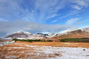 Images Dated 9th December 2010: The High Mourne mountains from Blue Lough track in winter, Mourne Mountains, County Down