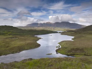 Quinag mountain seen beyond Loch Assynt, Coigach / Assynt SWT, Sutherland, Highlands Quinag mountain seen beyond Loch Assynt, Coigach / Assynt SWT, Sutherland, Highlands
