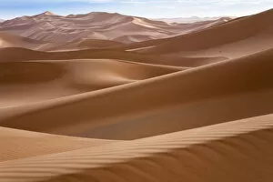 Images Dated 26th November 2007: Sand dunes in the Libyan desert at dawn, Sahara, Libya, North Africa, November 2007