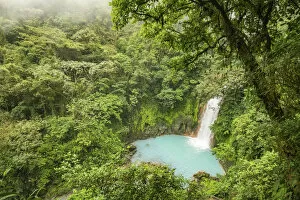 Interesting Gallery: View of the Rio Celeste waterfall, tropical rainforest of Tenorio Volcano National Park
