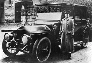 1904 Napier with Esther Goodall, chauffeuse. Creator: Unknown 1904 Napier with Esther Goodall, chauffeuse. Creator: Unknown