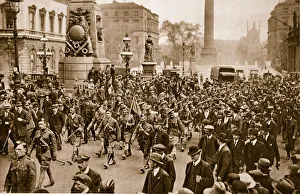 1st Battalion London Scottish marching through London on arrival from France, May 16th 1st Battalion London Scottish marching through London on arrival from France, May 16th