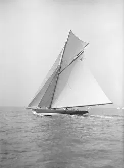 Kirk And Sons Of Cowes Gallery: The 45 ton cutter Varia under sail, 1911. Creator: Kirk & Sons of Cowes