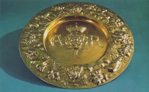 Arms Dish, 1660, 1953. Artist: Henry Greenway Arms Dish, 1660, 1953. Artist: Henry Greenway