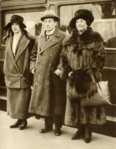 British Prime Minister Stanley Baldwin with his wife and daughter, London, 27 January 1923, (1935) British Prime Minister Stanley Baldwin with his wife and daughter, London, 27 January 1923, (1935)