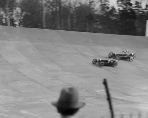 Bugatti Type 35 of EM Thomas and Ballot of Jack Dunfee racing at a BARC meeting, Brooklands, 1930 Bugatti Type 35 of EM Thomas and Ballot of Jack Dunfee racing at a BARC meeting, Brooklands, 1930