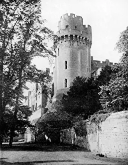 Caesars Tower, Warwick Castle, Warwickshire, 1924-1926.Artist: Valentine & Sons Ltd Caesars Tower, Warwick Castle, Warwickshire, 1924-1926.Artist: Valentine & Sons Ltd