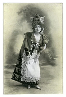 Images Dated 2nd May 2007: Charlotte Wiehe, 1901.Artist: Charles Reutlinger