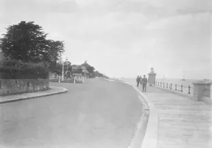 Cowes Parade from Gurnard. Creator: Kirk & Sons of Cowes Cowes Parade from Gurnard. Creator: Kirk & Sons of Cowes