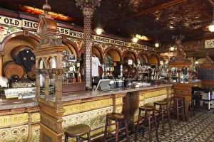 The Crown Liquor Saloon, Belfast, Northern Ireland, 2010 The Crown Liquor Saloon, Belfast, Northern Ireland, 2010