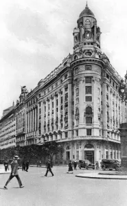 Diagonal Norte, Avenida Roque Saenz Pena, Buenos Aires, Argentina, c1920s. Artist: Unknown Diagonal Norte, Avenida Roque Saenz Pena, Buenos Aires, Argentina, c1920s. Artist: Unknown