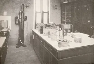 Examination Laboratory of the Medico-Legal Service, 1914 Examination Laboratory of the Medico-Legal Service, 1914