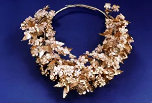 Funerary wreath from the Macedonian royal tombs, 350 BC-325 BC Funerary wreath from the Macedonian royal tombs, 350 BC-325 BC