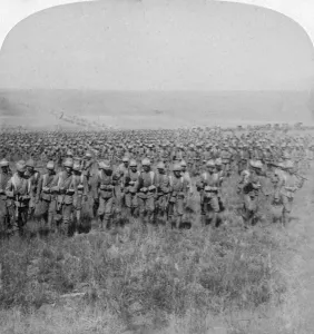 Guards Division Gallery: The gallant Guards Brigade marching on Brandfort, Boer War, South Africa, 1901