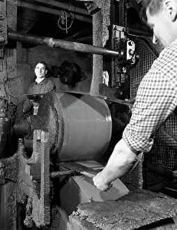 Grinding two metre saw blades at Slack Sellars & Co Ltd, Sheffield, South Yorkshire, 1963 Grinding two metre saw blades at Slack Sellars & Co Ltd, Sheffield, South Yorkshire, 1963