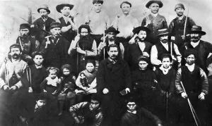 Group of parisian workmen participating in the Commune, photograph. Paris Commune 1871 Group of parisian workmen participating in the Commune, photograph. Paris Commune 1871