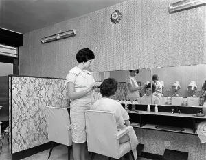 Hairdressers salon, Armthorpe, near Doncaster, South Yorkshire, 1961 Hairdressers salon, Armthorpe, near Doncaster, South Yorkshire, 1961