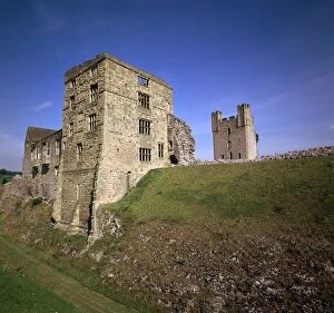 Helmsley Gallery: Helmsley castle in Yorkshire, 12th century