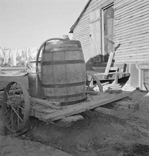 The Hull family haul their drinking water... Dead Ox Flat, Malheur County, Oregon, 1939. Creator: Dorothea Lange The Hull family haul their drinking water... Dead Ox Flat, Malheur County, Oregon, 1939. Creator: Dorothea Lange