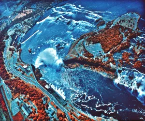 Infrared photograph of Niagara Falls taken from NASA Earth Survey 2 aircraft Infrared photograph of Niagara Falls taken from NASA Earth Survey 2 aircraft