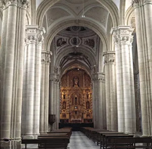 Jaen Baeza Catedral. Nave Central Y Altar Mayor Jaen Baeza Catedral. Nave Central Y Altar Mayor