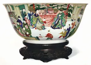 Kangxi Period Famille Verte bowl with a scene of the imperial court, Chinese, c1705 Kangxi Period Famille Verte bowl with a scene of the imperial court, Chinese, c1705