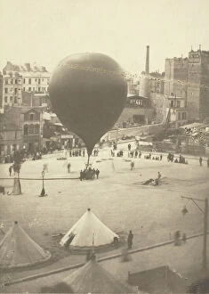 Gas Balloon Gallery: Le Neptune, Place Saint-Pierre àMontmartre, September 23, 1870. Creator: Nadar