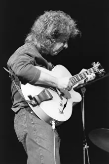 Pat Metheny, Cambridge Corn Exchange, Cambridgeshire, 2000. Creator: Brian Foskett Pat Metheny, Cambridge Corn Exchange, Cambridgeshire, 2000. Creator: Brian Foskett