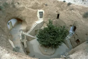 Gabes Gallery: Pit-dwelling in Tunisia