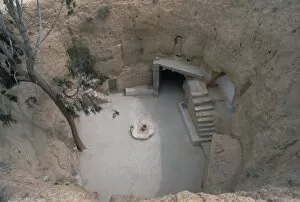 Gabes Gallery: Pit dwelling in Tunisia