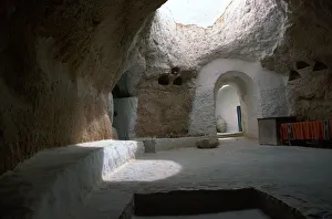 Gabes Gallery: Pit dwelling in Tunisia
